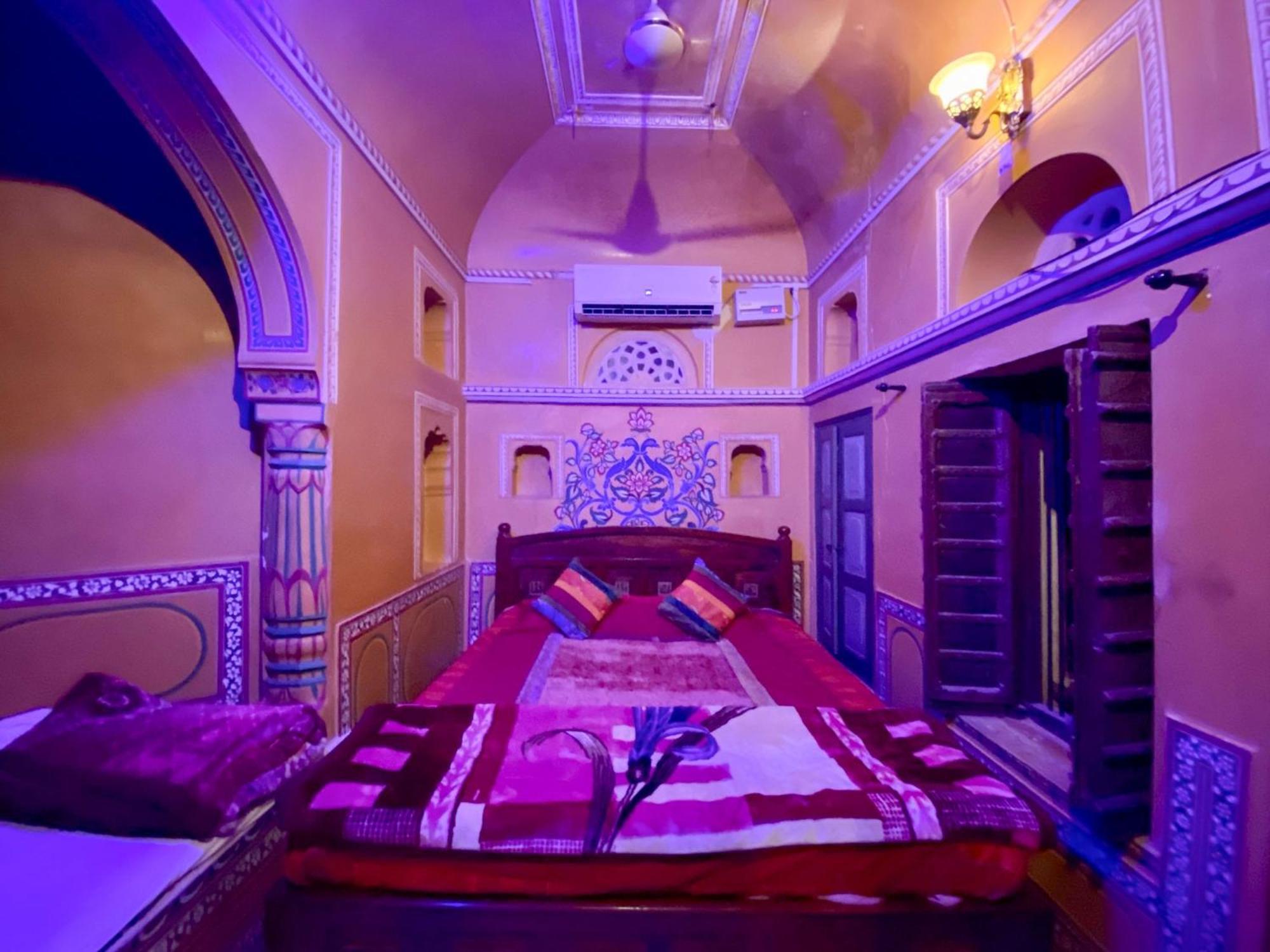 Hotel Mandawa Haveli Exteriör bild