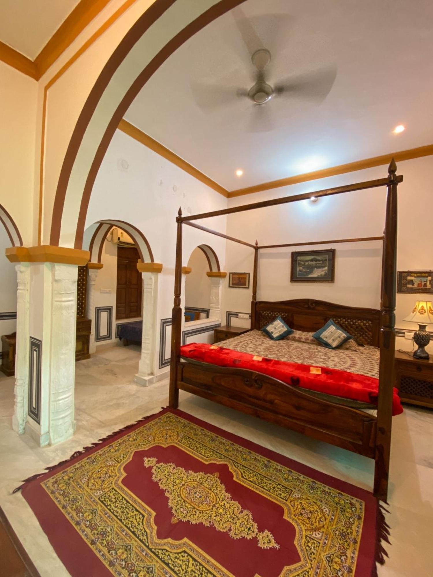 Hotel Mandawa Haveli Exteriör bild